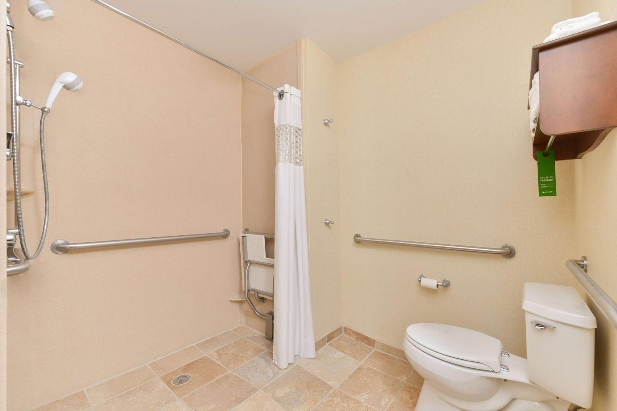 Hampton Inn Ottumwa Екстериор снимка