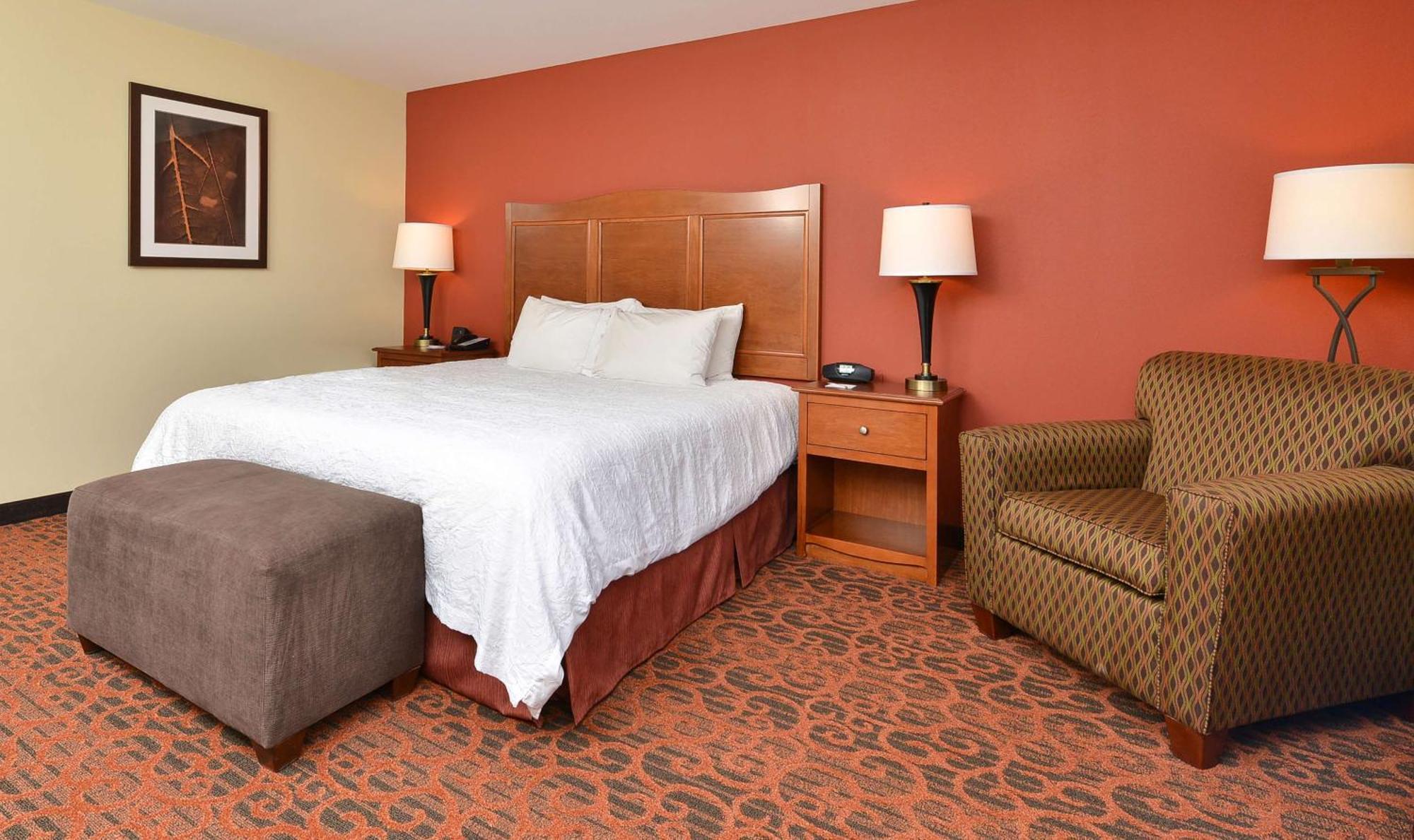 Hampton Inn Ottumwa Екстериор снимка