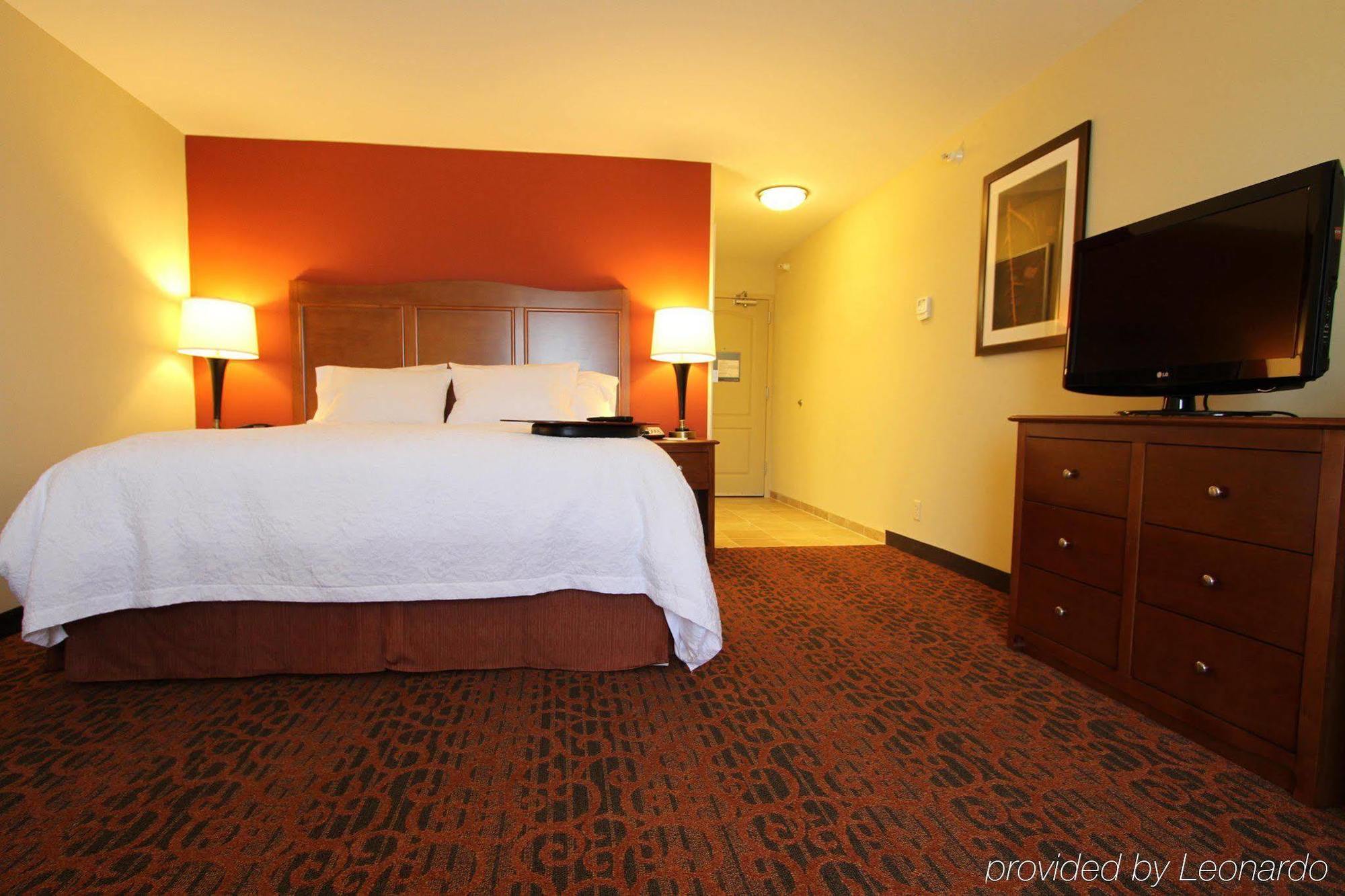 Hampton Inn Ottumwa Екстериор снимка